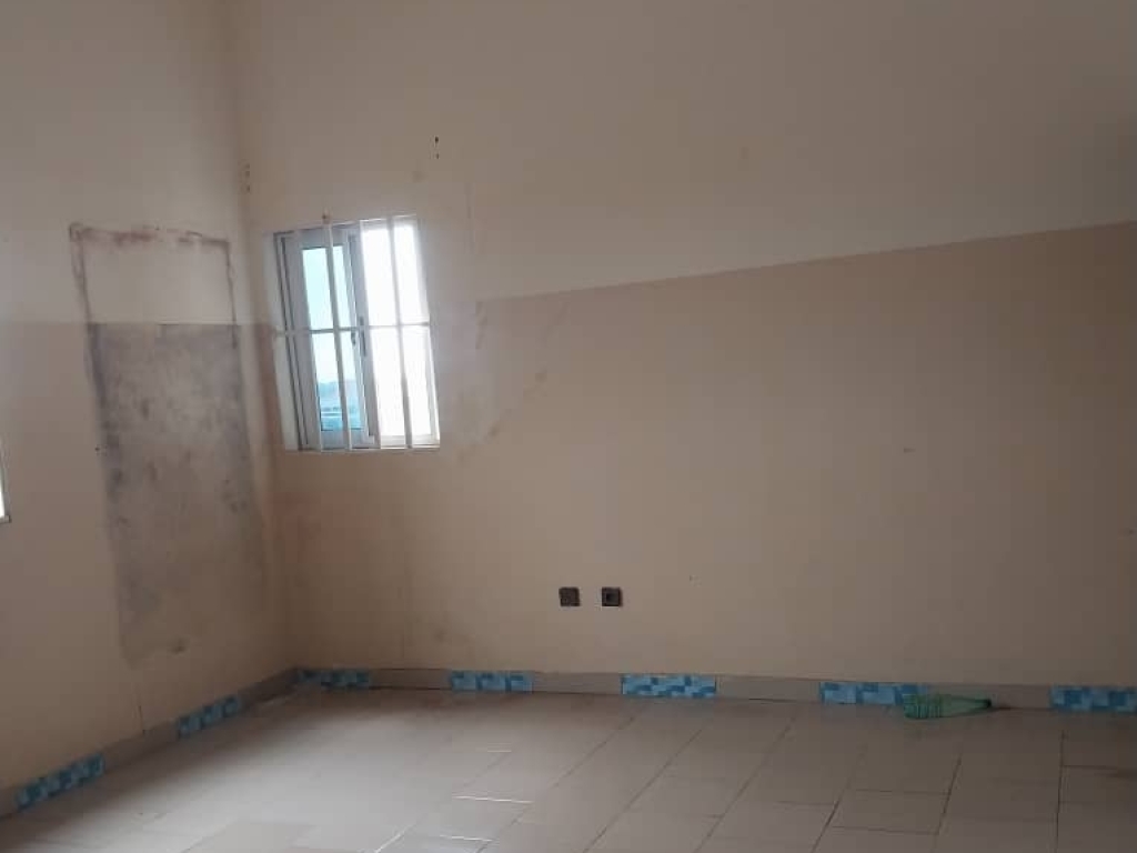 REF29945, Appartement, Bureaux / locaux professionnels à louer à Abomey-calavi 